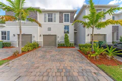 809 SE 16th Ct, Homestead, FL 33034