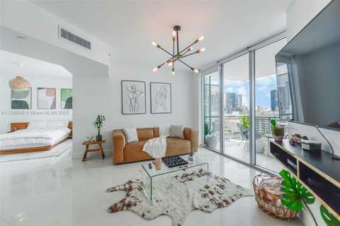 350 S Miami Ave, Miami, FL 33130