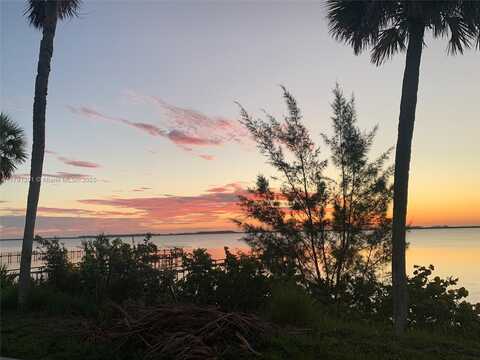 6003 S Indian River Dr, Fort Pierce, FL 34982