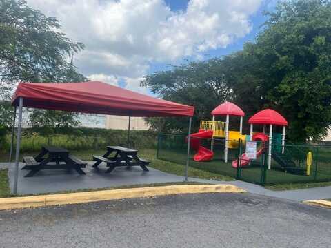 686 NW 114th Ave, Sweetwater, FL 33172
