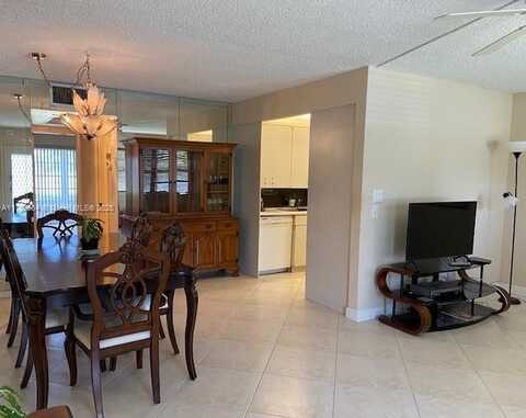 2801 Victoria Way, Coconut Creek, FL 33066