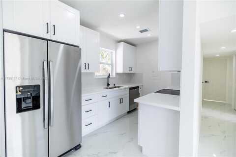 1625 NW 9th Ct, Homestead, FL 33030