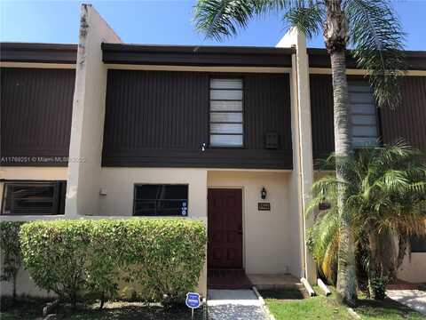 9948 NW 10th, Pembroke Pines, FL 33024