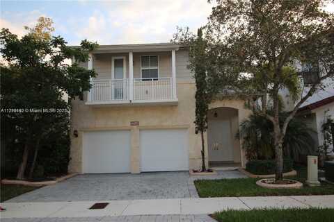 10564 NW 70th Ln, Doral, FL 33178