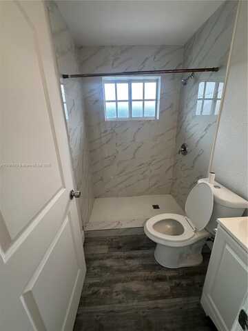 5511 SW 20th St, West Park, FL 33023