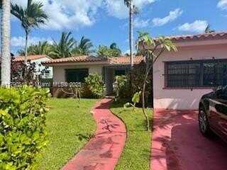 1398 Normandy Dr, Miami Beach, FL 33141