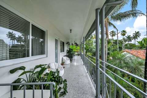 4780 Pine Tree Dr, Miami Beach, FL 33140