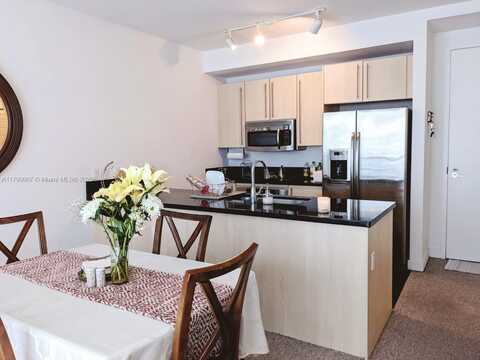 1111 SW 1st Ave, Miami, FL 33130