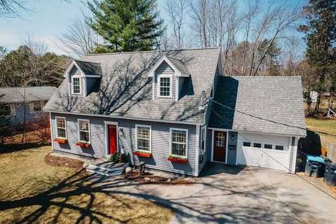 10 Pinewood Street, Orono, ME 04473