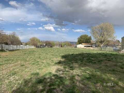 SW Center St, Cedarville, CA 96104