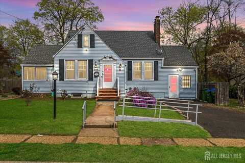 8 Lahiere Avenue, Edison, NJ 08817