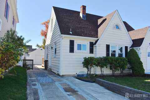 30 John Street, South River, NJ 08882