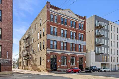 1017 S 2nd St, Milwaukee, WI 53204