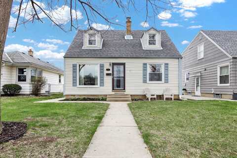 3329 N 88th St, Milwaukee, WI 53222