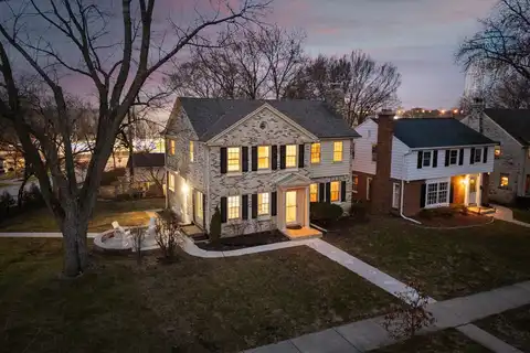 170 N 85th St, Wauwatosa, WI 53226