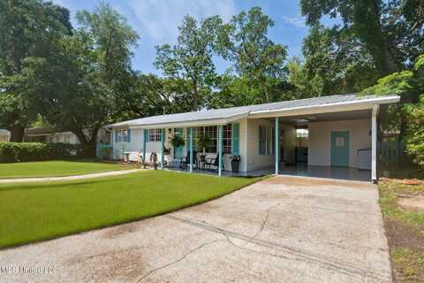 110 Oak Gardens Avenue, Long Beach, MS 39560