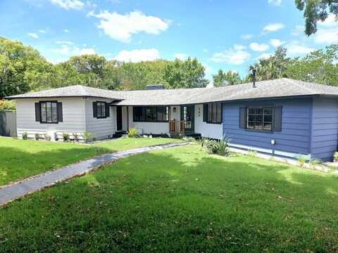 905 W 11TH AVENUE, MOUNT DORA, FL 32757