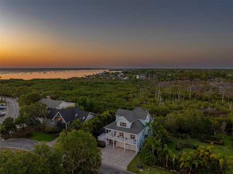 1720 MARINER WAY, TARPON SPRINGS, FL 34689