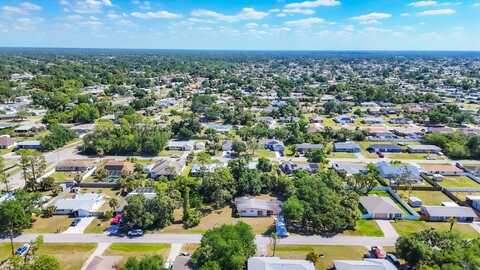 2538 LAKESHORE CIRCLE, PORT CHARLOTTE, FL 33952