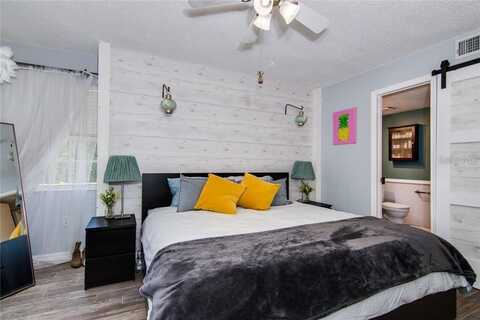 6932 STONES THROW CIRCLE N, Saint Petersburg, FL 33710
