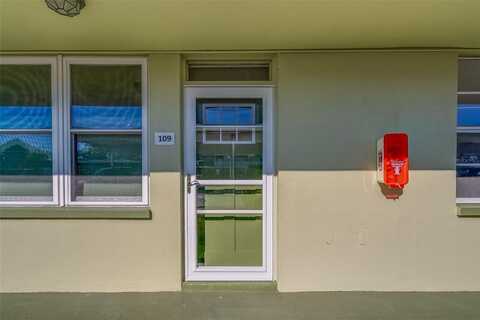 4710 BAY STREET NE, Saint Petersburg, FL 33703