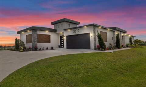 3610 GULF CITY ROAD, RUSKIN, FL 33570