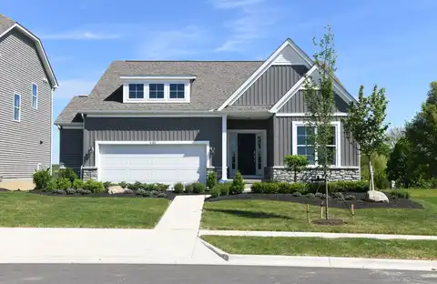275 Olympic Loop, Commercial Point, OH 43116