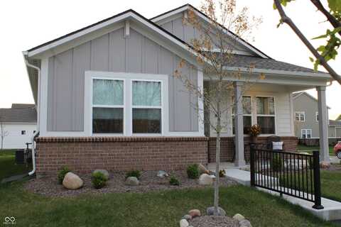 360 Lincoln Circle W, Fortville, IN 46040