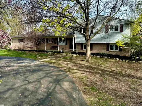 6969 Clock Gate, Troy, MI 48098