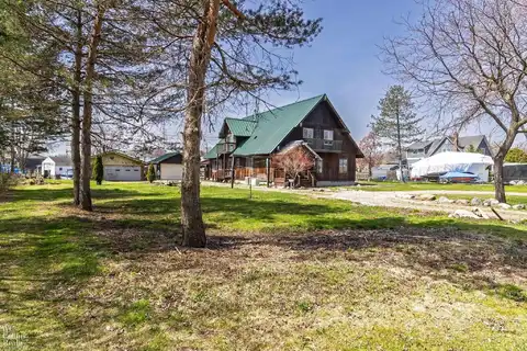 29132 Farwell, New Baltimore, MI 48047