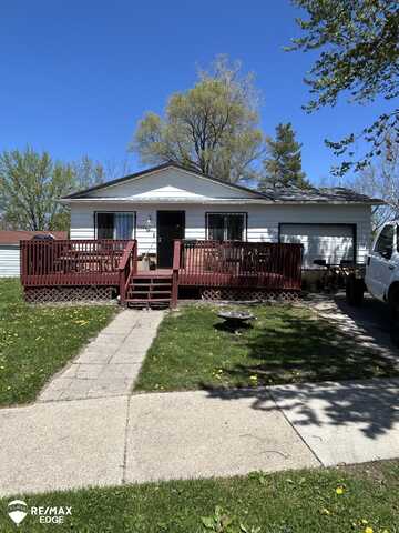 1934 Basil, Flint, MI 48504