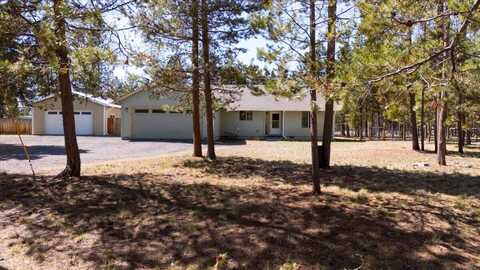 52495 Lost Ponderosa Road, La Pine, OR 97739