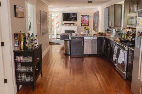 117 W 3rd, Boston, MA 02127