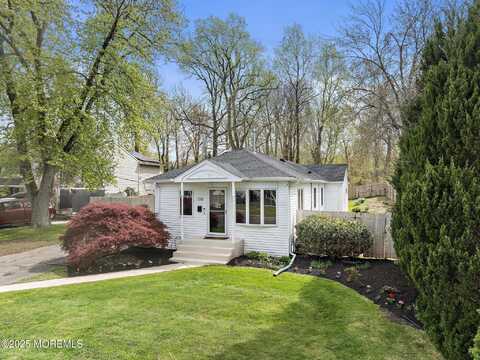108 Hamilton Avenue, Leonardo, NJ 07737