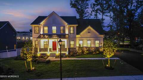 43 Charleston Street, Farmingdale, NJ 07727