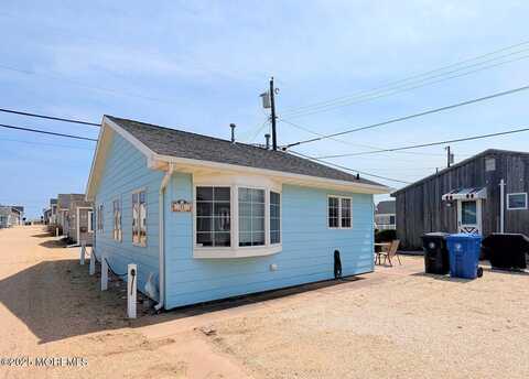 31 E Cormorant Way, Lavallette, NJ 08735