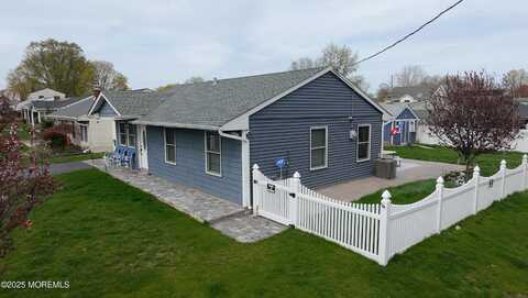 67 Columbus Avenue, Edison, NJ 08817