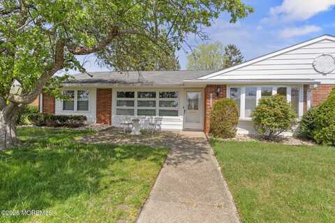 293a Malvern Court E, Lakewood, NJ 08701