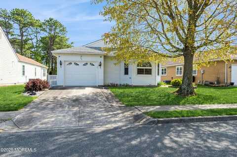 58 Trent Drive, Toms River, NJ 08757