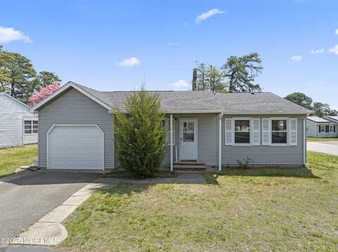 82 Falmouth Avenue, Whiting, NJ 08759