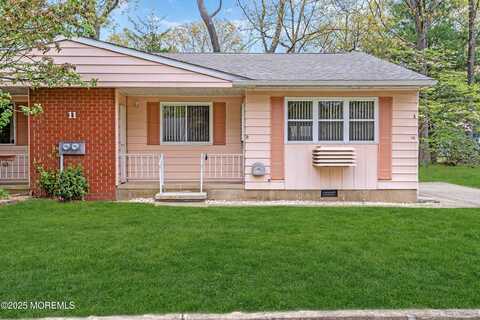 11 A Hawaii Way, Whiting, NJ 08759
