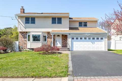 2 Joyce Court, North Babylon, NY 11703