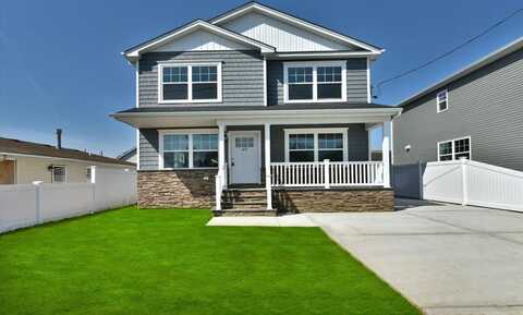 49 Hewlett Street, Hempstead, NY 11550
