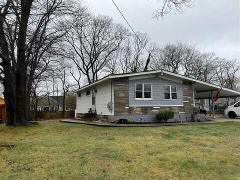 76 Samuel Street, Ronkonkoma, NY 11779