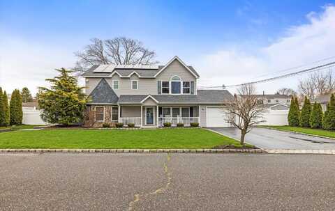 65 Howell Avenue, Deer Park, NY 11729