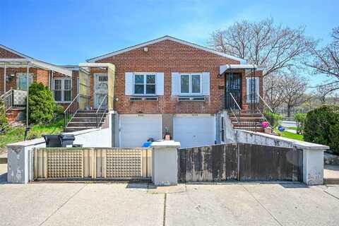 58-55 197 Street, Fresh Meadows, NY 11365