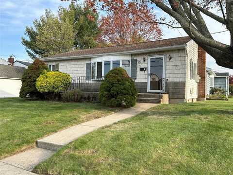 139 Maple Avenue, Bethpage, NY 11714