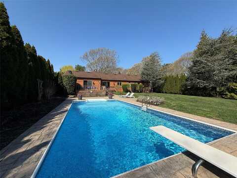 515 Corey Creek Lane, Southold, NY 11971