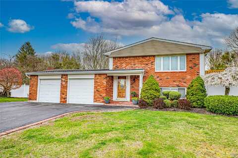 185 10th Avenue, Holtsville, NY 11742