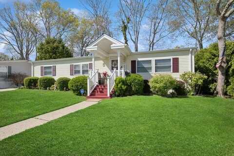 Unit 364 Pondwood 1661 Old Country Road Road, Riverhead, NY 11901